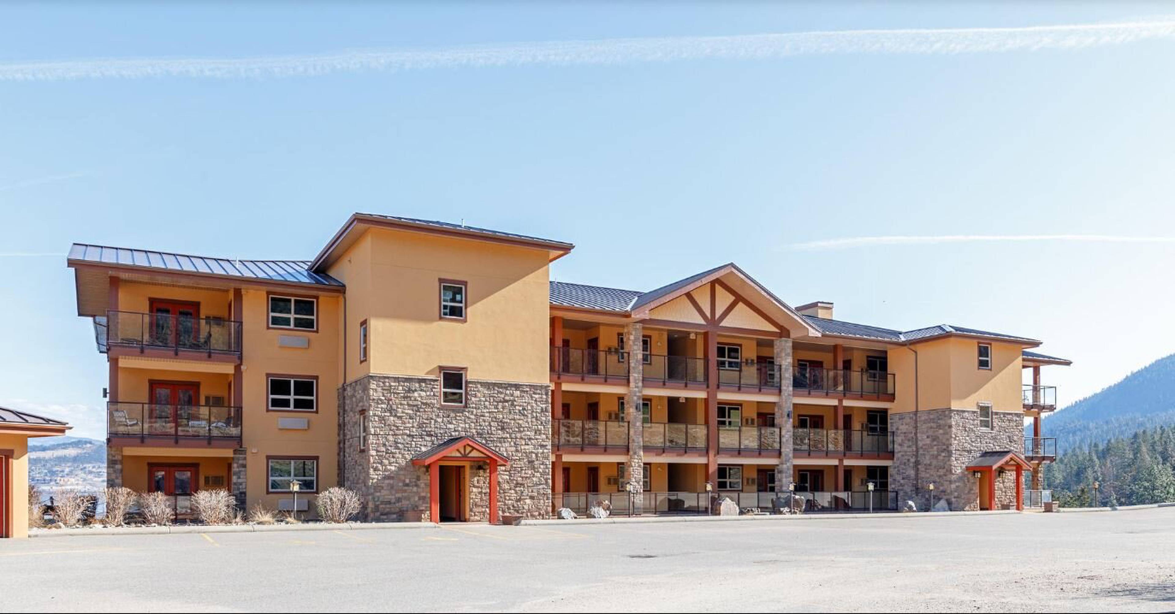 Lake Okanagan Resort Kelowna, BC 2751 Westside Rd liv.rent